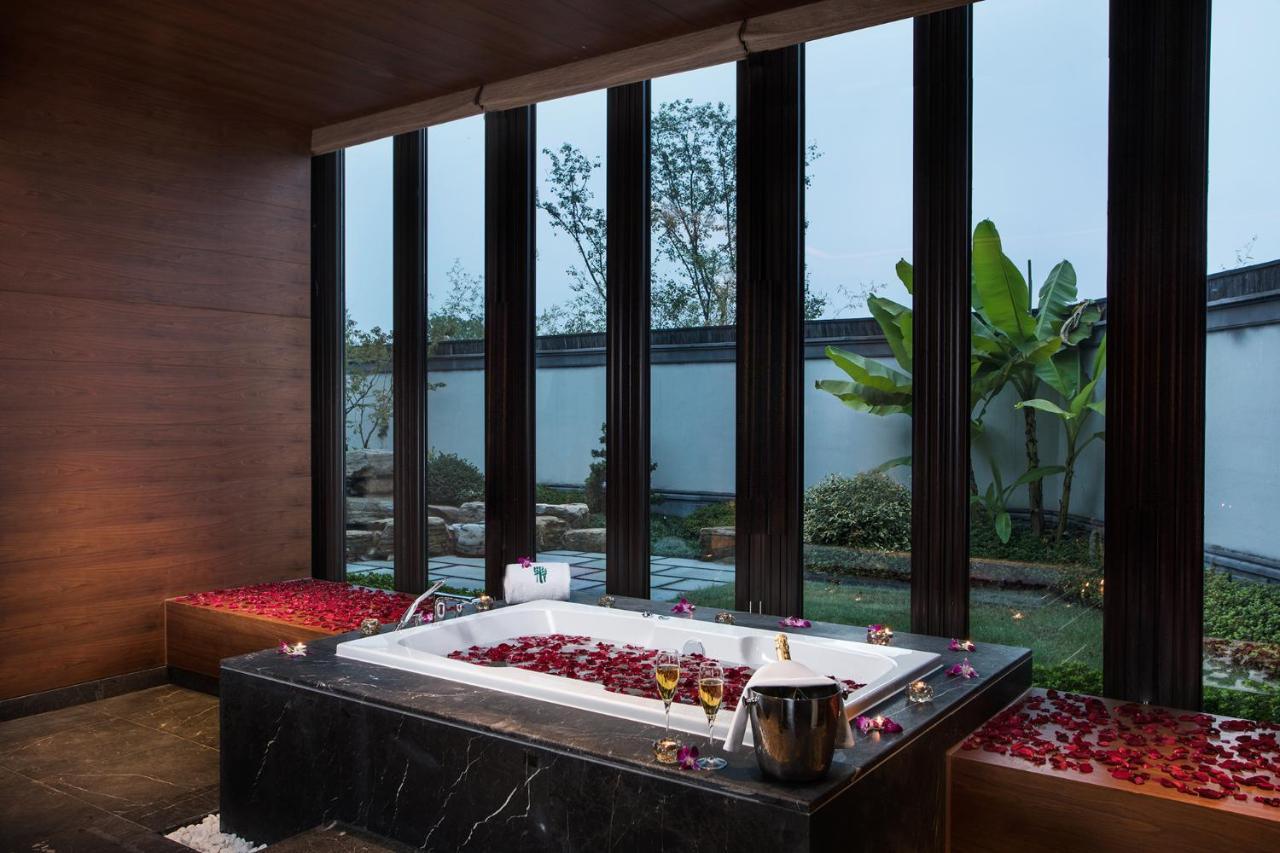 Banyan Tree Anji Huzhou Exterior foto